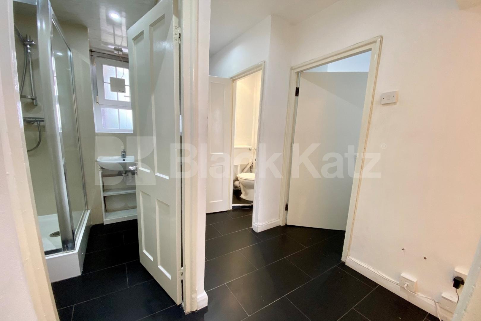 			LET , 3 Bedroom, 1 bath, 0 reception Apartment			 Rockingham street, Borough